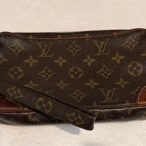 Vintage Louis Vuitton Monogram Wristlet Pouch Authentic LV Clutch Bag